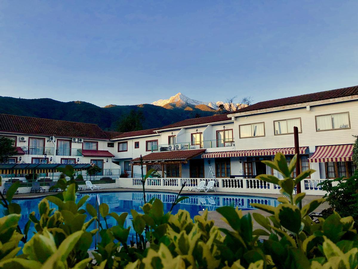 Hotel Resort Piemonte Ojos Buenos Exterior photo