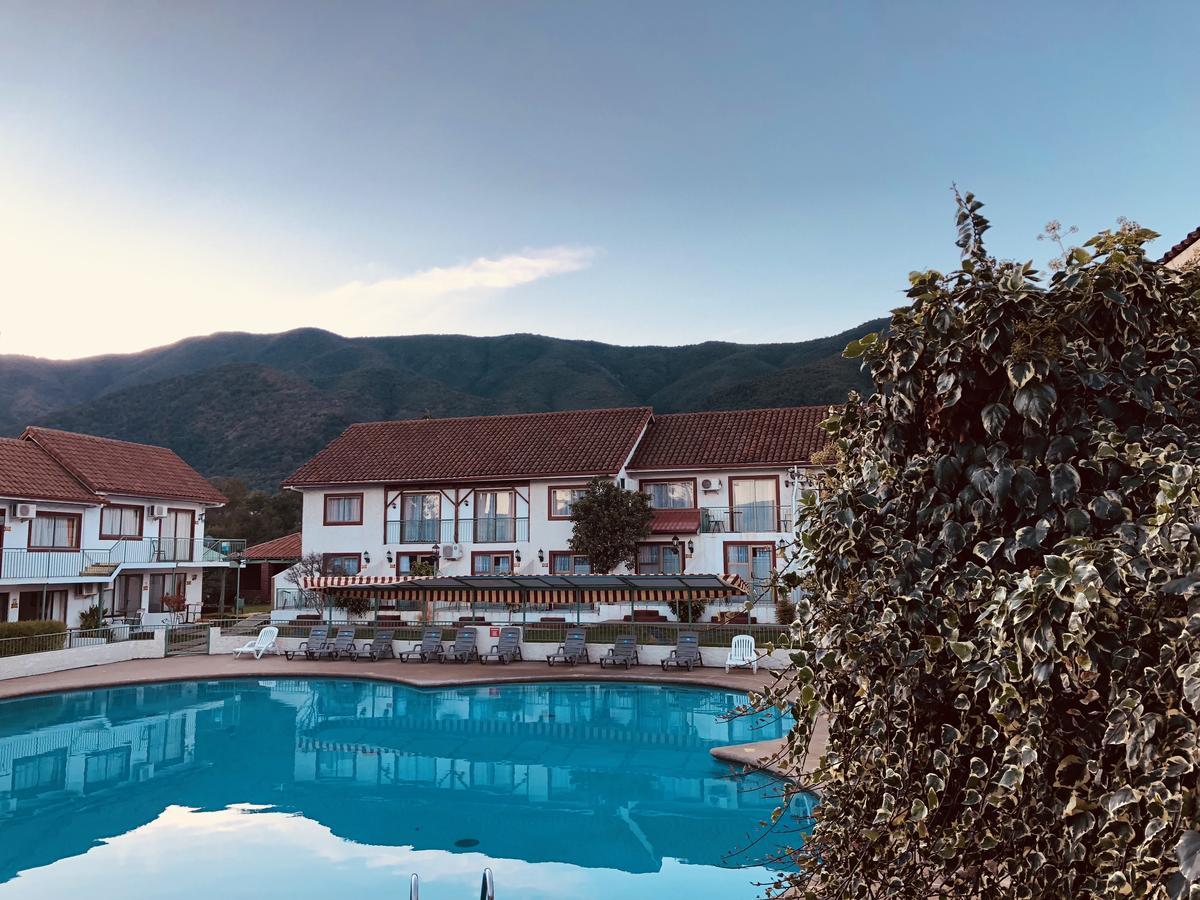 Hotel Resort Piemonte Ojos Buenos Exterior photo